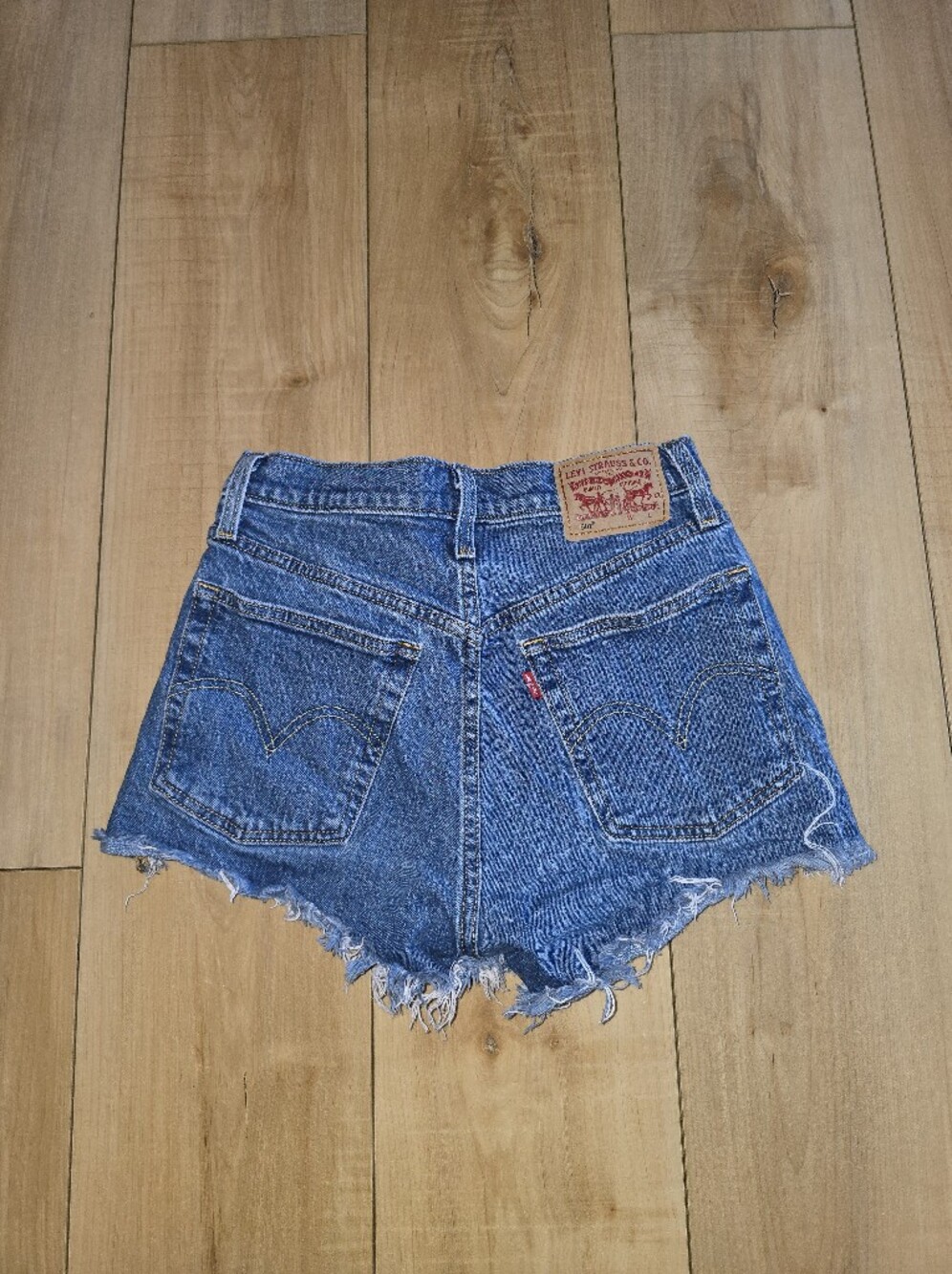Levi's 501 Distressed Cut Off Jean Shorts Sz 24